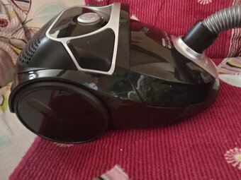 NOVÝ sáčkový vysavač Rowenta, i na zvířecí srst - 2