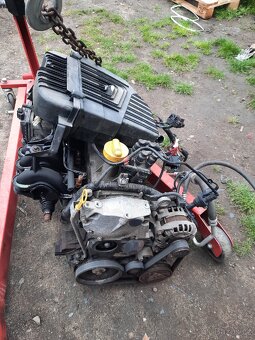 Dacia Dokker 1.6i - motor K7M A 812 - 2