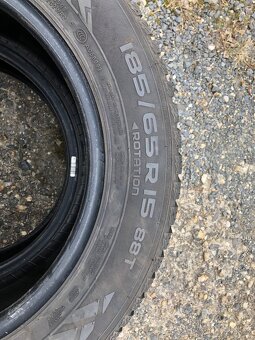 Zimní pneu 185/65R15 - 2