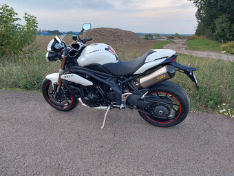 Triumph Speed Triple 1050 - 2