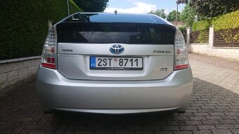 toyota prius - 2