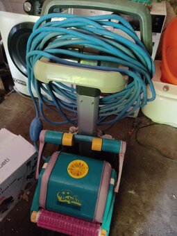 vysavač Dolphin Diagnostic 2001 s manipulačním vozíkem - 2
