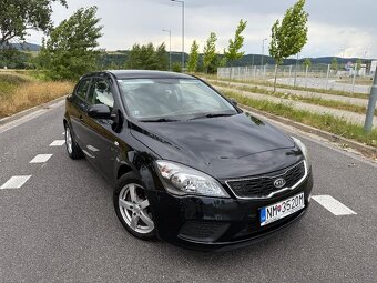 Na predaj krásna KIA Proceed 1.6 CRDi Coupe - 2