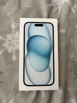 Apple iPhone 15 128GB modrý - 2