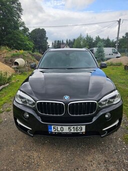 BMW X5 3,0 x Drive 30d-tažné na 2700kg Top stav – 94 tis. Km - 2
