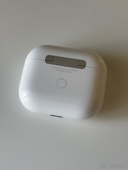 Apple AirPods 3 s bezdrátovým nabíjením - 2