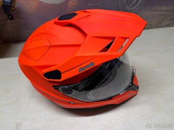 Helma na motorku AIROH Commander - 2