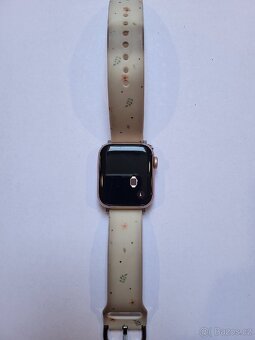 Apple Watch SE 40mm - GPS (1. generace) - 2