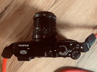 Fujifilm XE2 tělo - 2