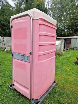 Mobilní wc s umyvadlem a vodou - 2