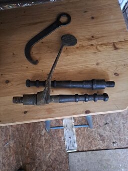 Různé staré věci. - 2