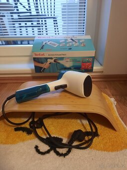 Tefal ruční napařovací žehlička - 2