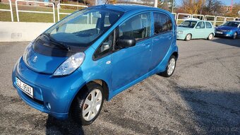 Peugeot iOn 2012 - 2