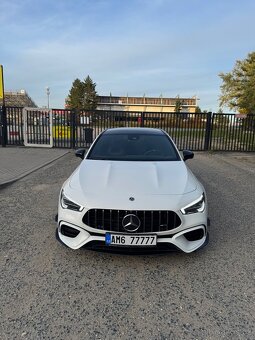 Mercedes Benz cla 45s amg - 2