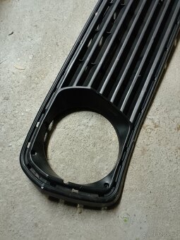 Volha Volga GAZ 24 2410 přední maska - 2