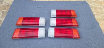 Tatra 613-nova zadní světla celá - 2
