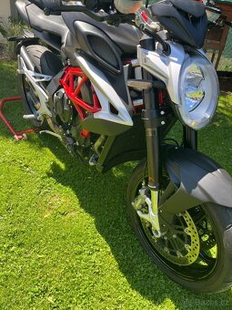 MV Augusta Brutale 800 - 2