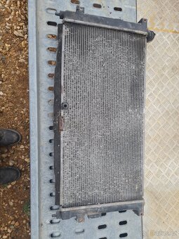 Chladič Chevrolet G20 5,7 GMC Vandura - 2
