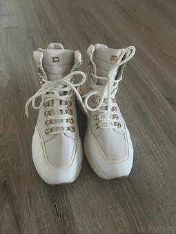 Kotníkové boty od značky Hogl - 2