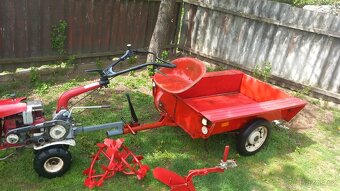 Zahradní trakturek - 2