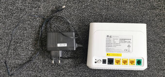 Huawei LTE router B2368-66 s externí anténou - 2