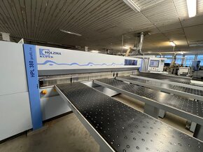 Dělící pila se zadním nakladačem HOLZMA HPL 380 43/22 - 2