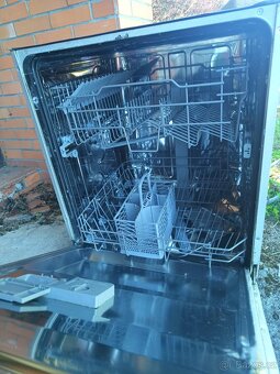 vestavná myčka Gorenje - 2