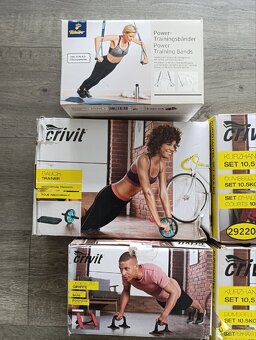 Činky, pružina, TRX, kolečko, hrazdičky - 2