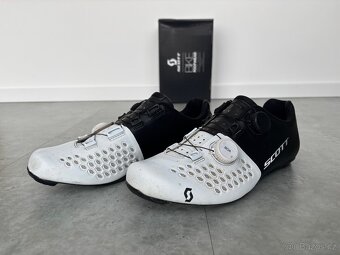 Scott Road RC - 2