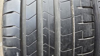 Letní pneu 245/40/19 Pirelli - 2