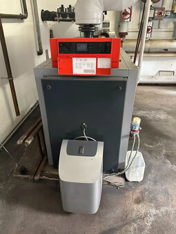Viessmann olejový kondenzační kotel Vitoplex 300, 300 kW - 2