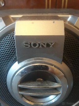DŘEVĚNÉ  REPRODUKTORY  ZN.  SONY - 2