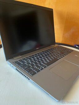 Notebook Dell Latitude 5520 15,6 Intel i5, 16 GB RAM, 256 SS - 2