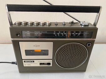 Radiomagnetofon Sony CF-160L, rok 1975 - 2