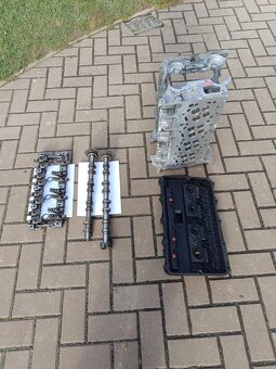 Hlava motoru - 2