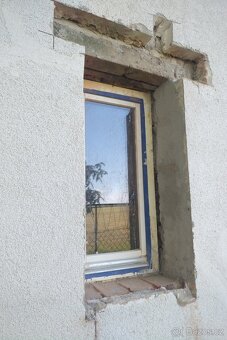 Dřevěné eurookno s rámem a dvojsklem - 2