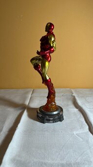 Marvel Gallery – Iron Man figurka 28 cm (bez krabice) - 2