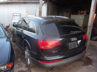 AUDI  Q7 4,2Í V8 - 2