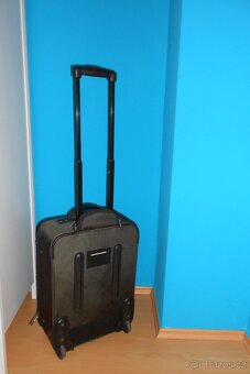 Cestovní kufr na kolečkách - 2