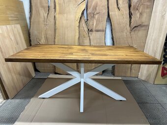 Jídelní stůl s bukovým masivem - 2