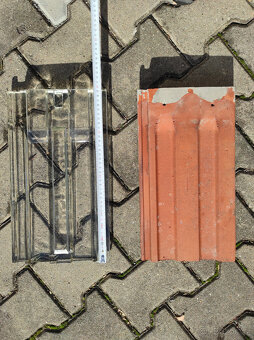 Skleněné a pálené tašky jednofalcové - 2