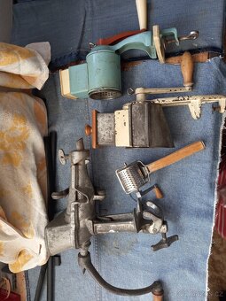 Staré kuchynské strojky ruším sbírku - 2