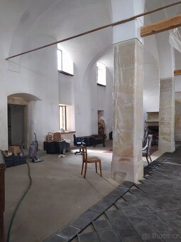 Prodej krásného objektu bývalého Královského pivovaru v Červ - 2