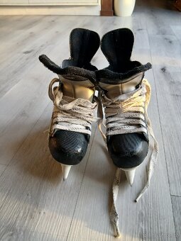 Brusle Bauer vel.35 - 2