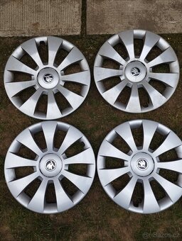 Poklice Škoda R/16.original - 2