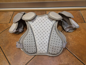 Dětská hokejová vesta - 2