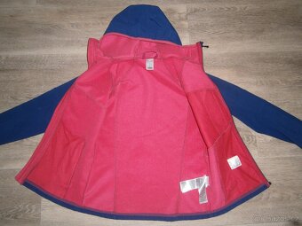 softshellová bunda Decathlon vel. 134-140 - 2