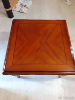 Prodáme konferenční stolek - 2