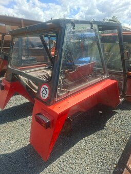 Zetor uřI kabina - 2