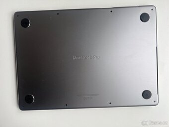 Apple Macbook Pro 14" (2021) M1 - rozibtý displej - 2